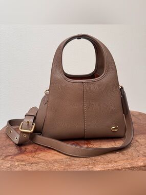 Coach Lana Shoulder Bag 23